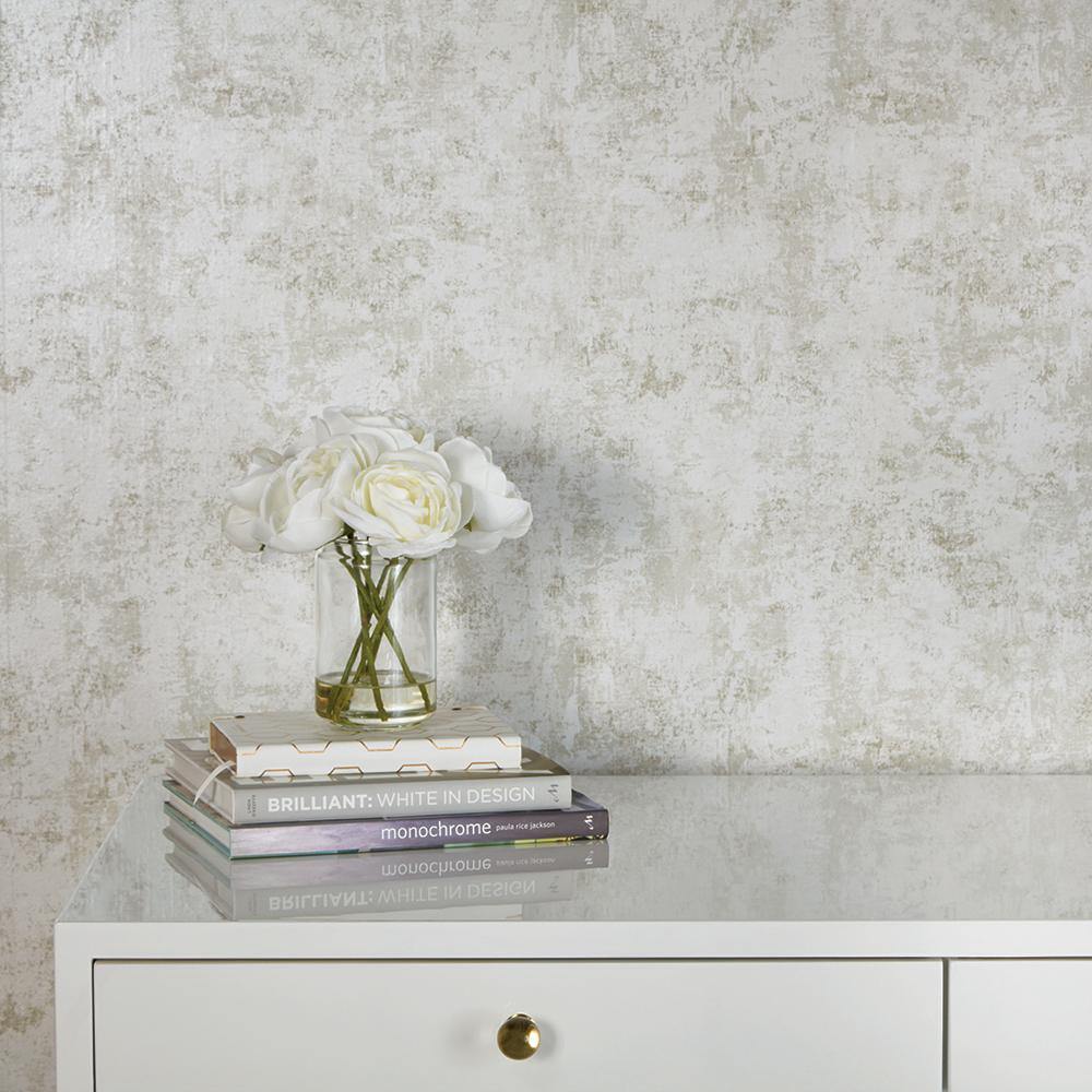 Tempaper Designs LIFESTYLE - Distressed Gold Leaf Pearl Peel and Stick Wallpaper