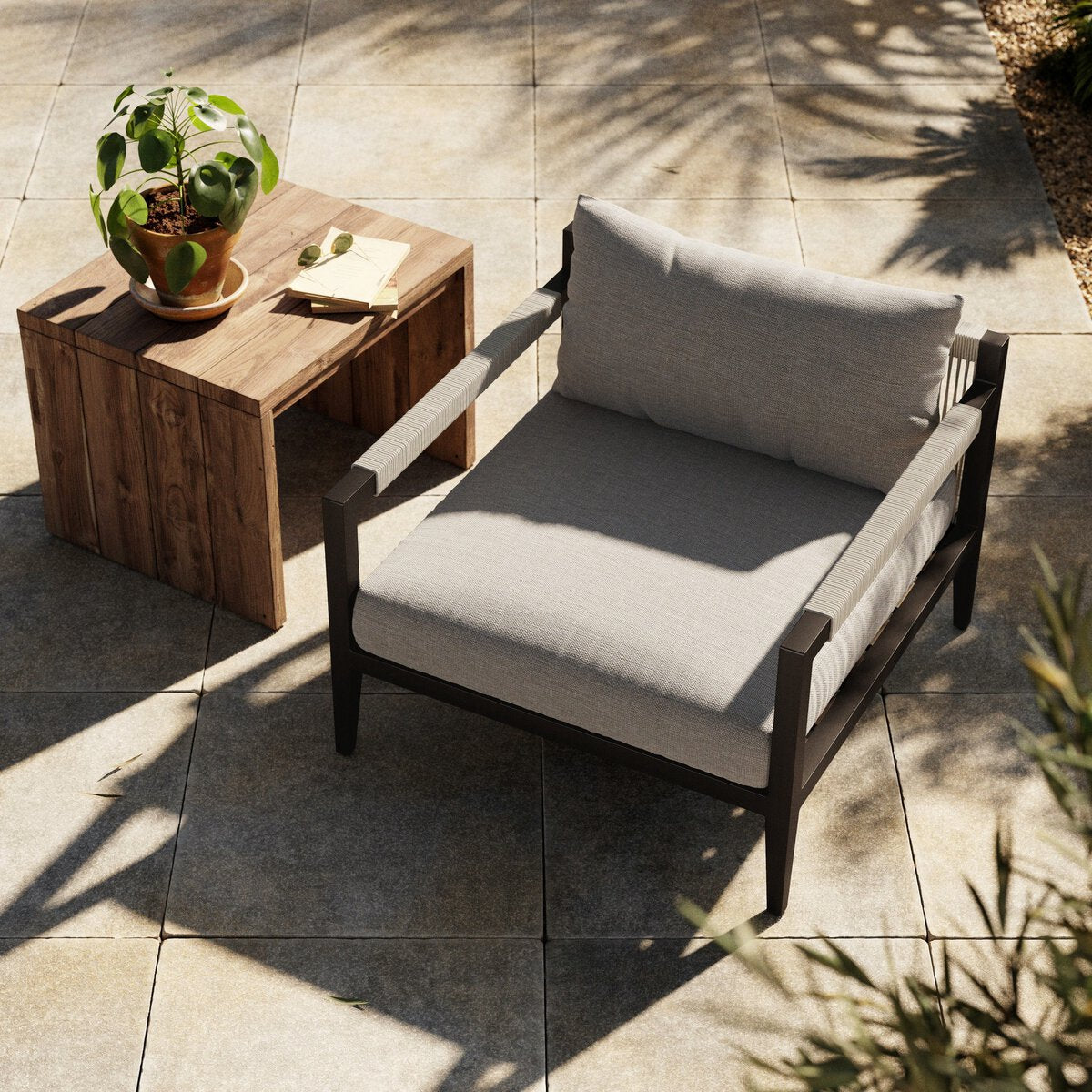 Sherwood Outdoor Chair, Bronze