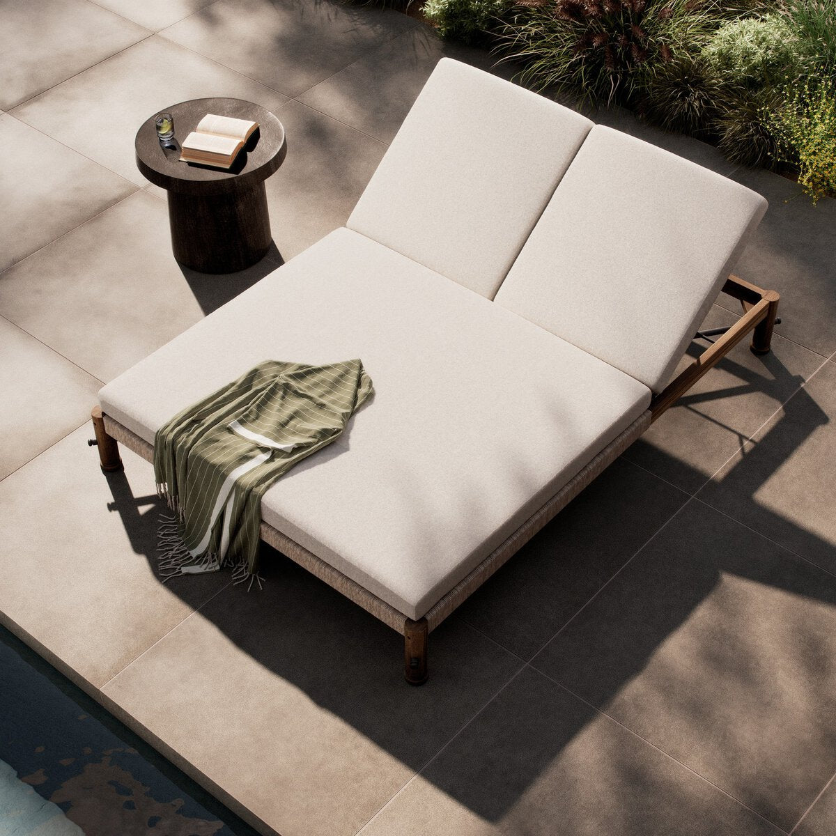 Finnegan Outdoor Double Chaise