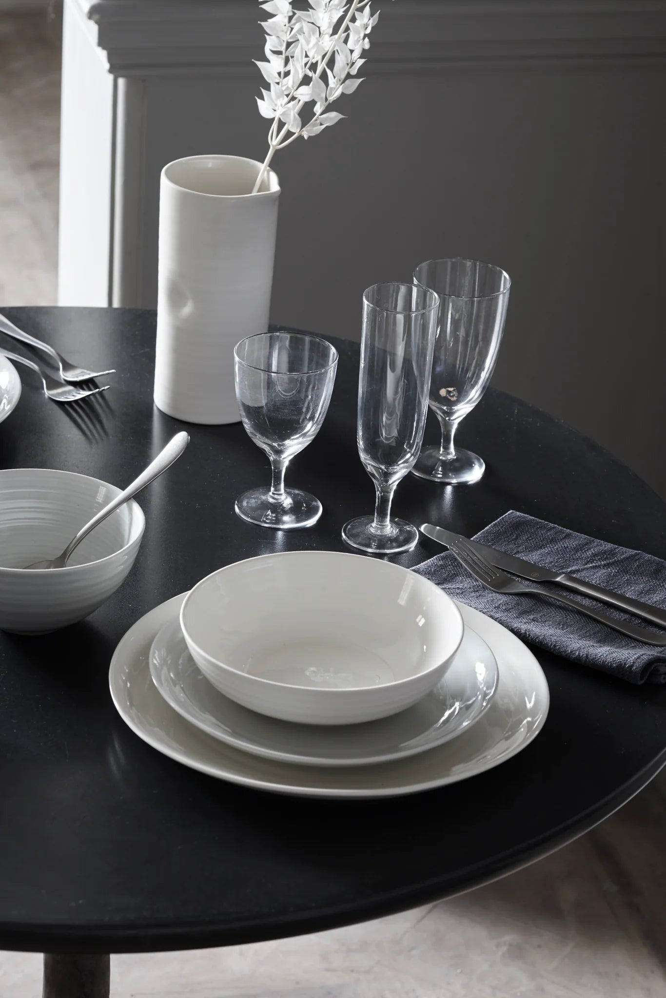 Daniel Smith Porcelain 4 Piece Dinnerware Set, Service For 1