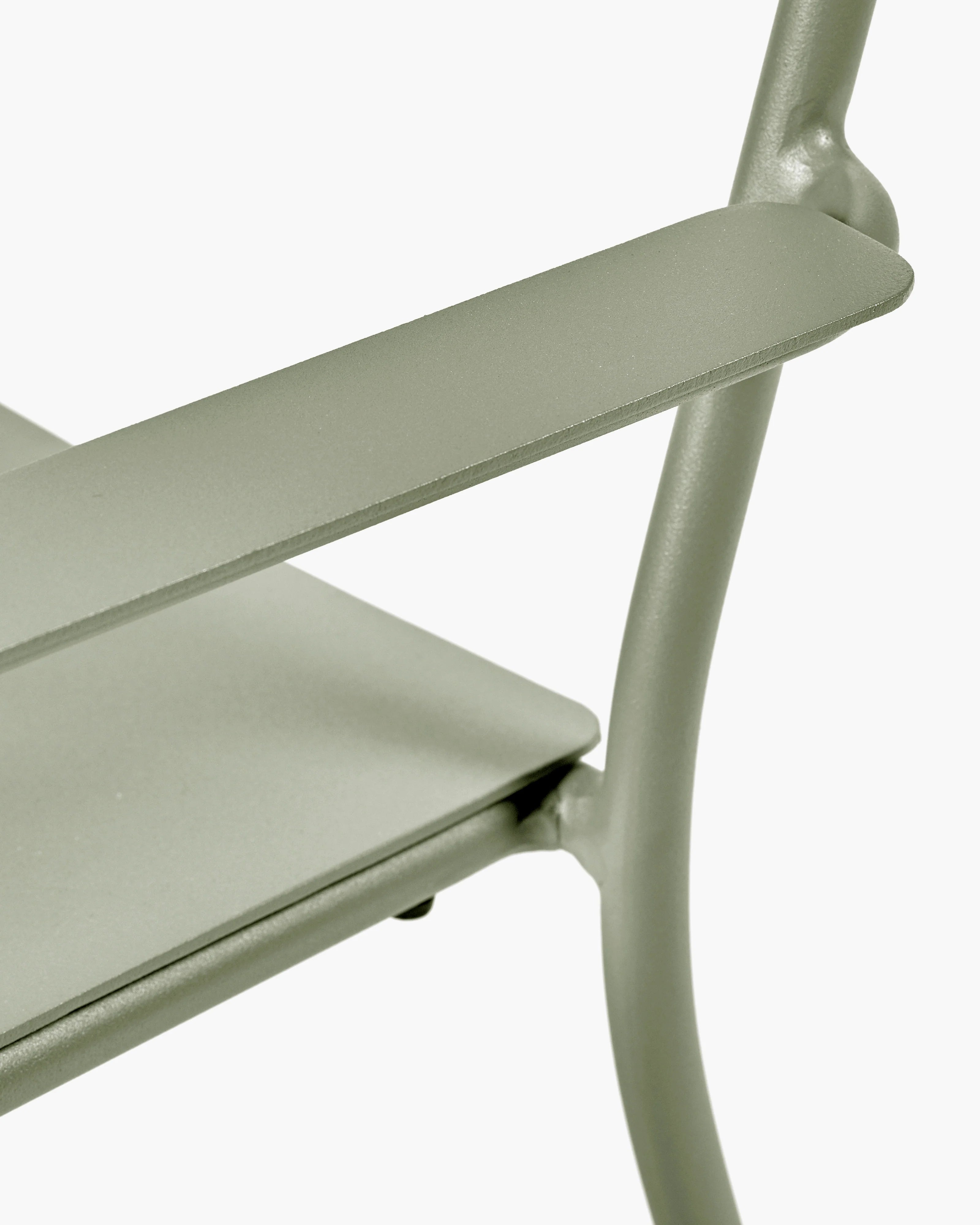 August Aluminum Lounge Chair