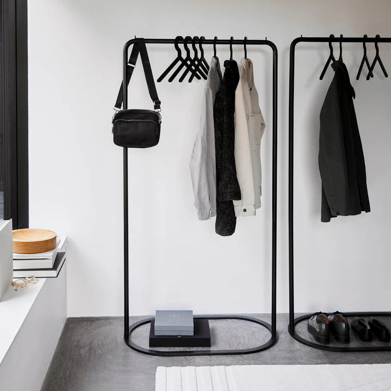 O & O Clothes Rack