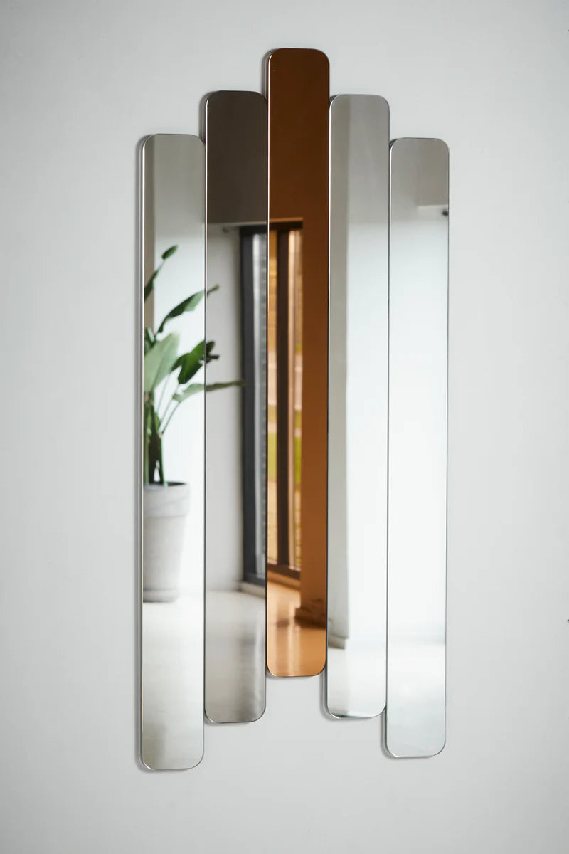 Logs Mirror