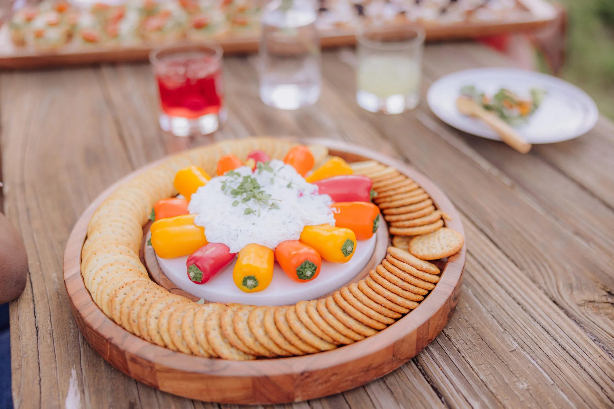 Isla Serving Platter with Marble Cheeseboard Insert