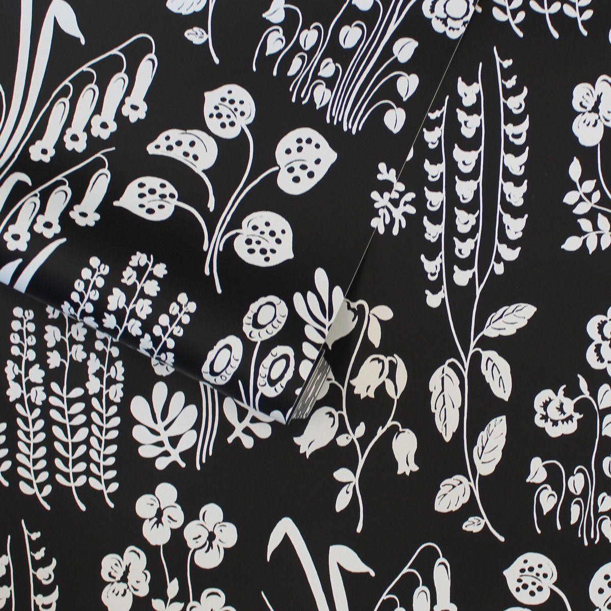 Tempaper Designs LIFESTYLE - Tallulah Belle Zebra Black Peel and Stick Wallpaper