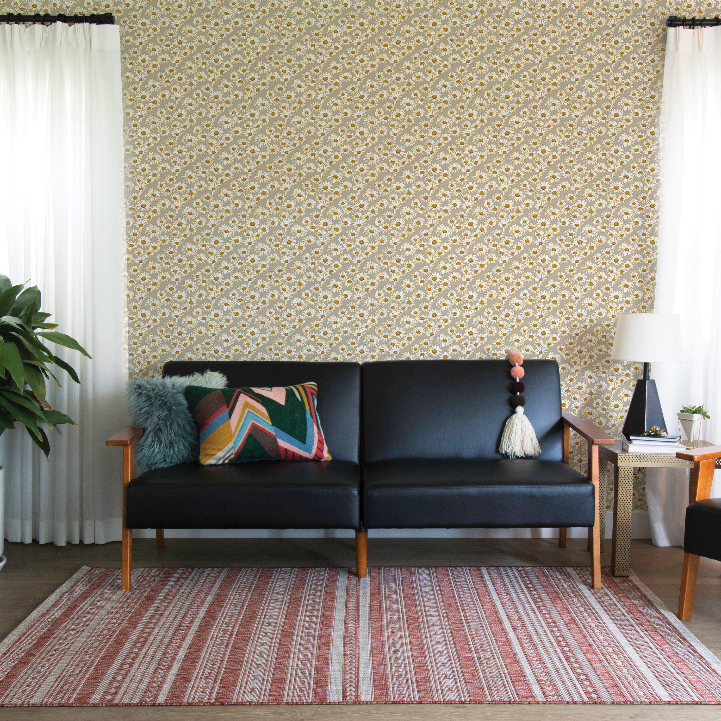 Tempaper Designs LIFESTYLE - Novogratz Daisies Greige Peel and Stick Wallpaper